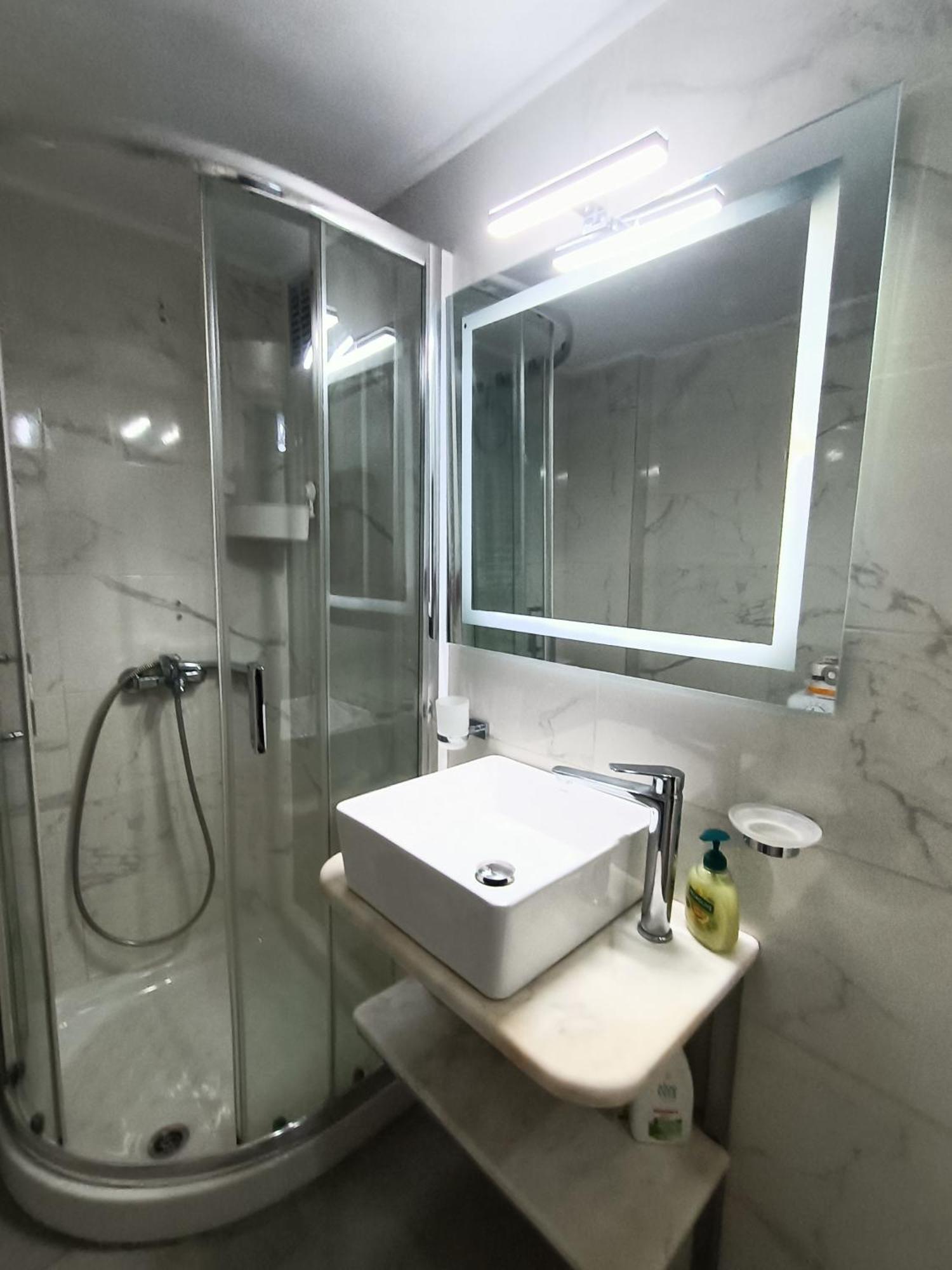 Couple'S Escape Apartment Athens Luaran gambar